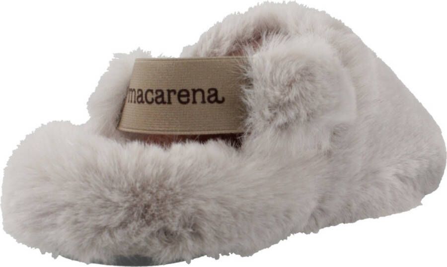 Macarena Pantoffels ANAIS1
