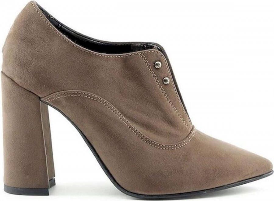 Made in Italia Studded Suede Pumps met Elastische Band Brown Dames