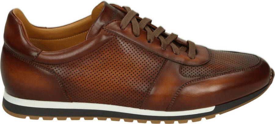 Magnanni 24443~~~~~~~~~~~~~~~~~~~~~~~~~ Lage sneakersVrije tijdsschoenenHeren sneakers Cognac