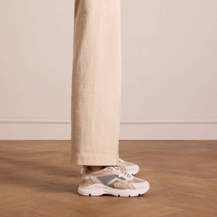 Manfield Dames Beige leren sneakers met details van suède