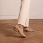 Manfield Dames Beige suède enkellaarsjes met hak - Thumbnail 2