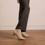 Manfield Dames Beige suède enkellaarsjes met hak - Thumbnail 2