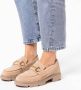 Manfield Dames Beige suède loafers met goudkleurige details - Thumbnail 2