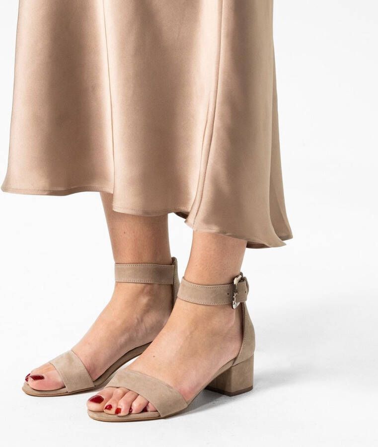 Manfield Dames Beige suède pumps met enkelbandje