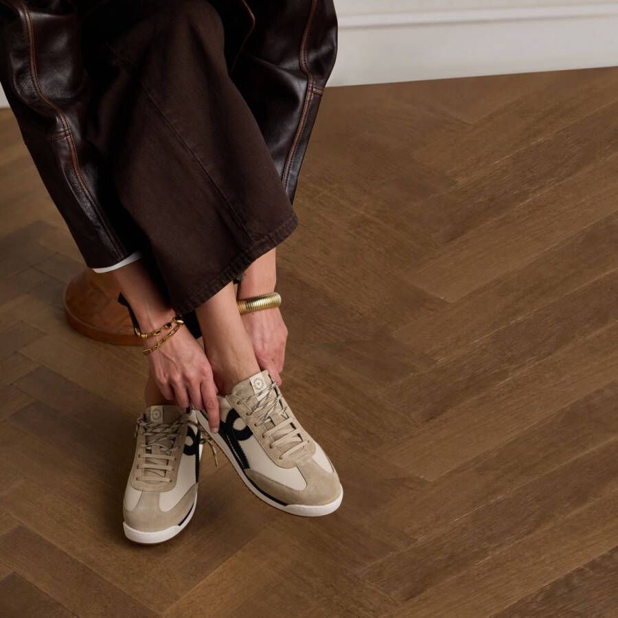 Manfield Dames Beige suède sneakers met leren details