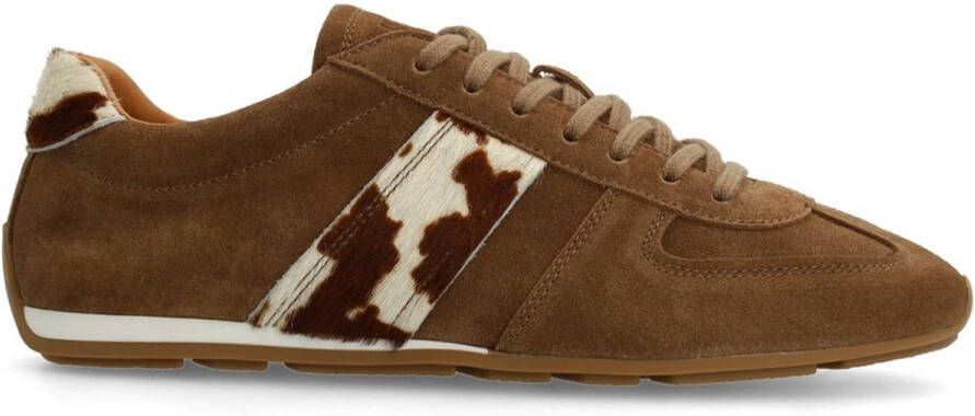 Manfield Dames Bruine suède sneakers met cow print vacht