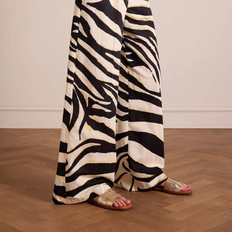 Manfield Dames Gouden leren gevlochten slippers