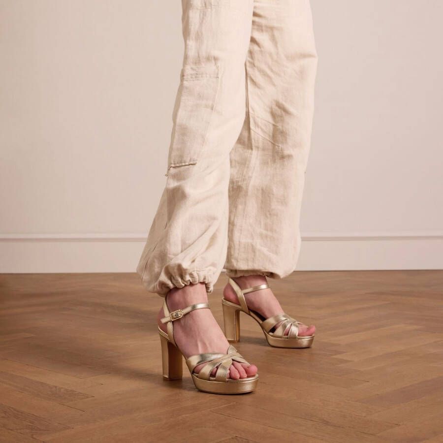 Manfield Dames Gouden leren sandalen met hak