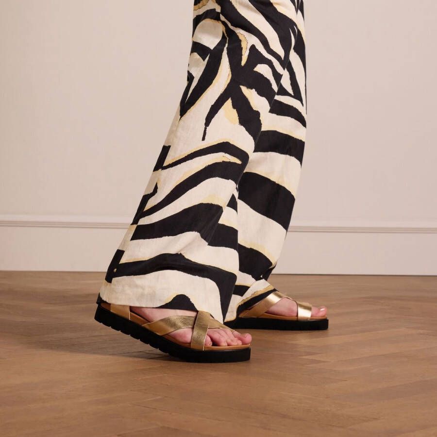 Manfield Dames Gouden leren sandalen met plateauzool - Foto 2