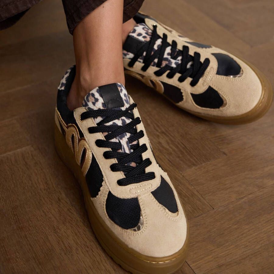 Manfield Dames Taupe leren sneakers met details