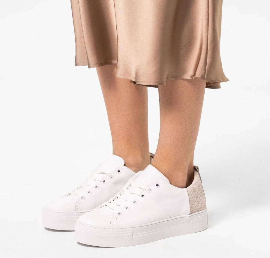 Manfield Dames Witte leren sneakers met grijze achterkant