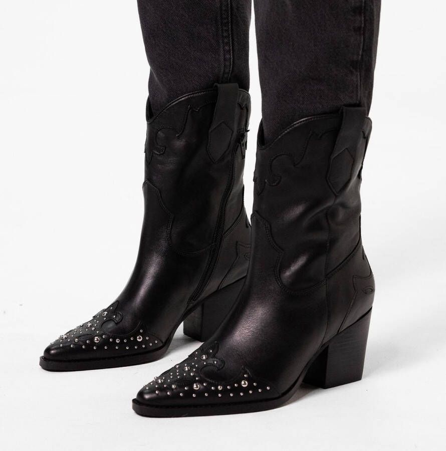 Manfield Dames Zwarte leren cowboy laarzen met zilveren studs