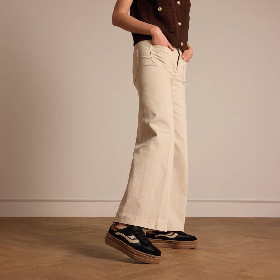Manfield Dames Zwarte leren sneakers met suède details