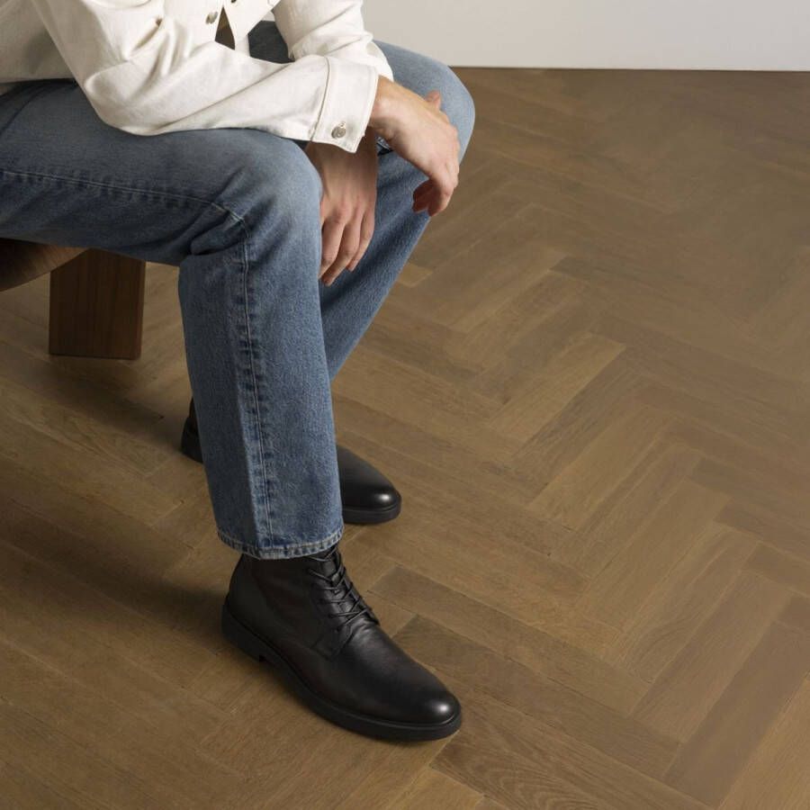 Manfield Heren Zwarte leren veterboots