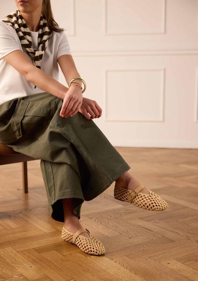 Manfield Dames Beige gevlochten ballerina's