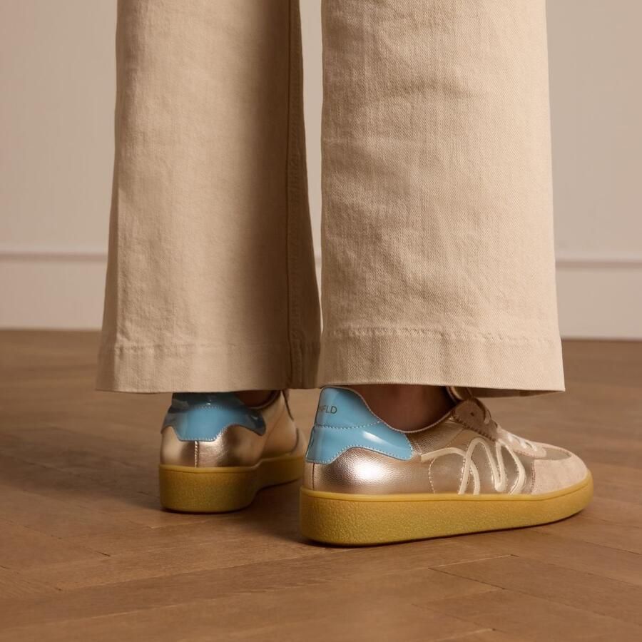 Manfield Dames Beige leren sneakers met goudkleurige & blauwe details