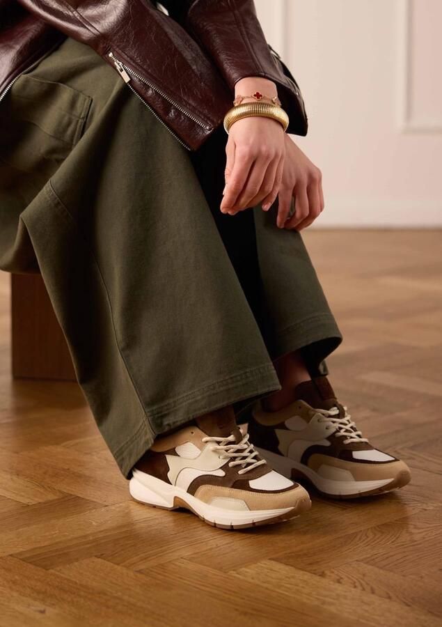 Manfield Dames Beige leren sneakers met multicolor suède details