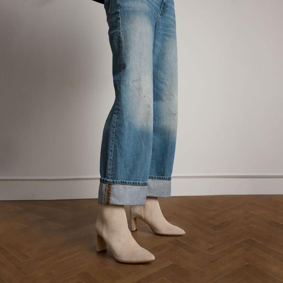 Manfield Dames Beige suède enkellaarsjes met hak - Foto 4