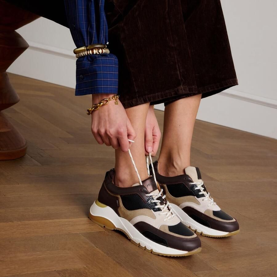 Manfield Dames Bruine leren sneakers