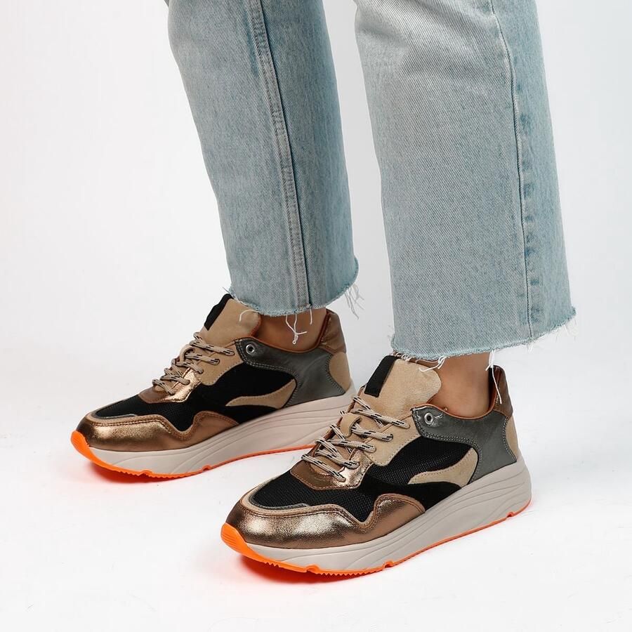 MANFIELD X PINK RIBBON Dames Bruine leren sneakers met mesh details