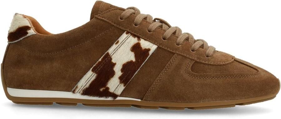 Manfield Dames Bruine suède sneakers met cow print vacht