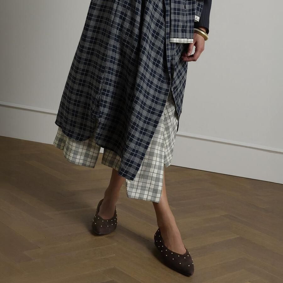 Manfield Dames Donkerbruine suède loafers met studs