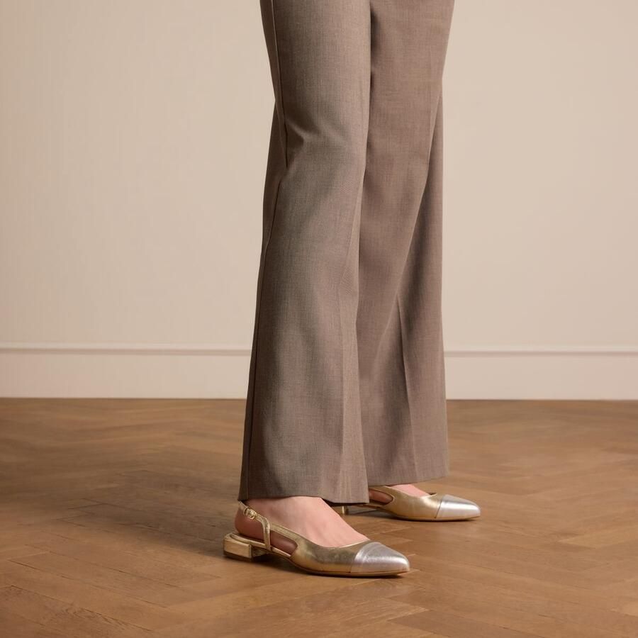 Manfield Dames Gouden leren slingbacks met zilverkleurig detail