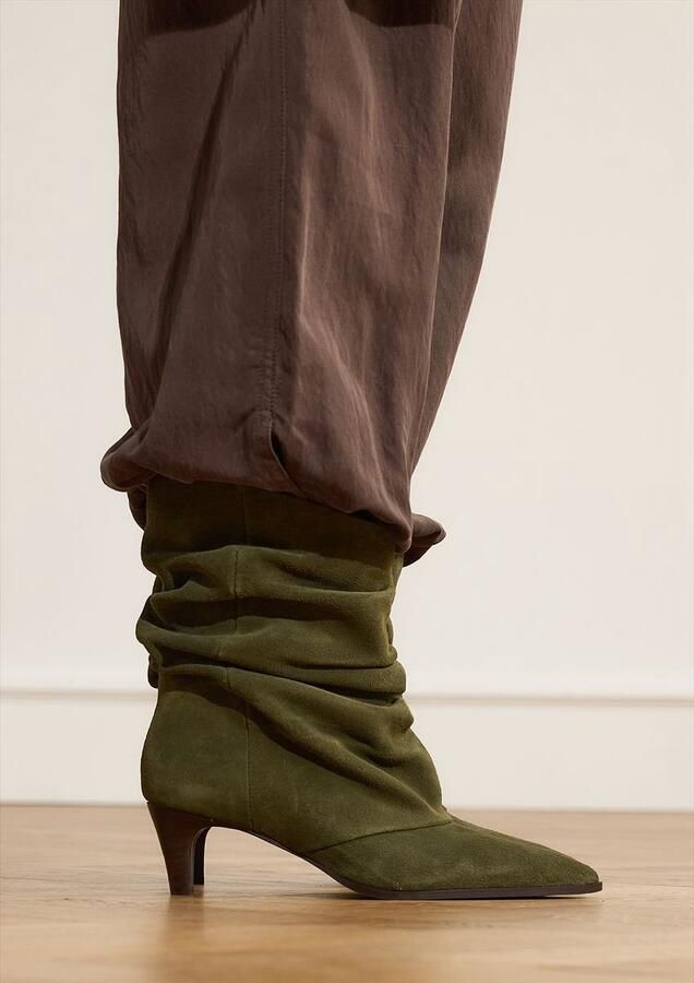 Manfield Dames Groene suède slouchy enkellaarsjes met hak