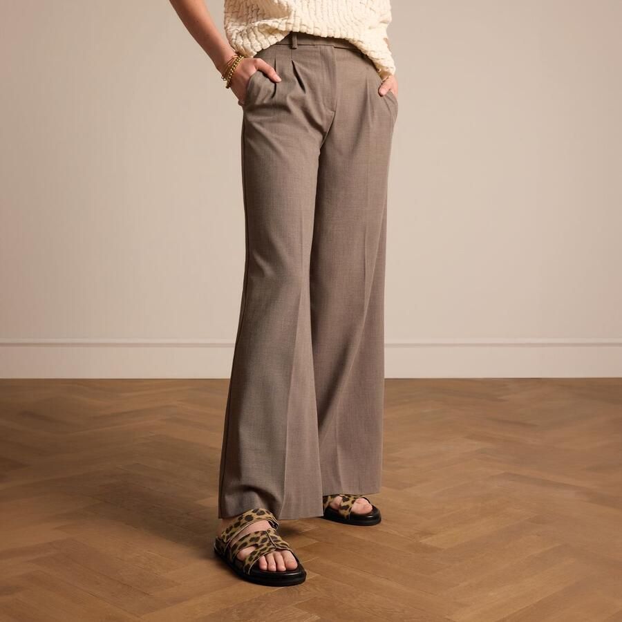 Manfield leren slippers met panterprint beige zwart