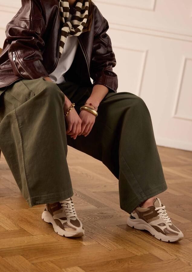 Manfield Dames Taupe suède sneakers