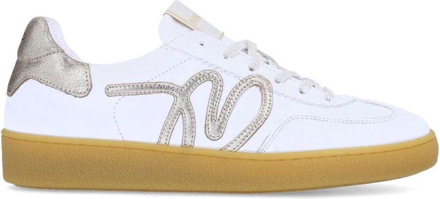 Manfield Dames Witte leren sneakers met metallic details