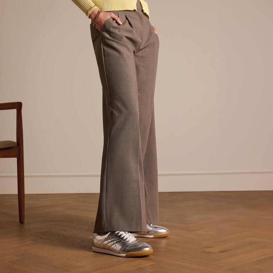 Manfield Dames Zilveren leren sneakers