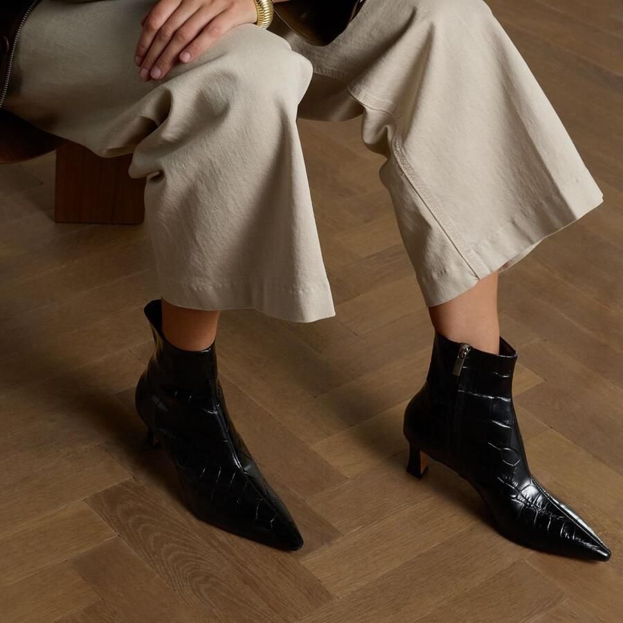 Manfield Dames Zwarte leren croco enkellaarsjes met hak