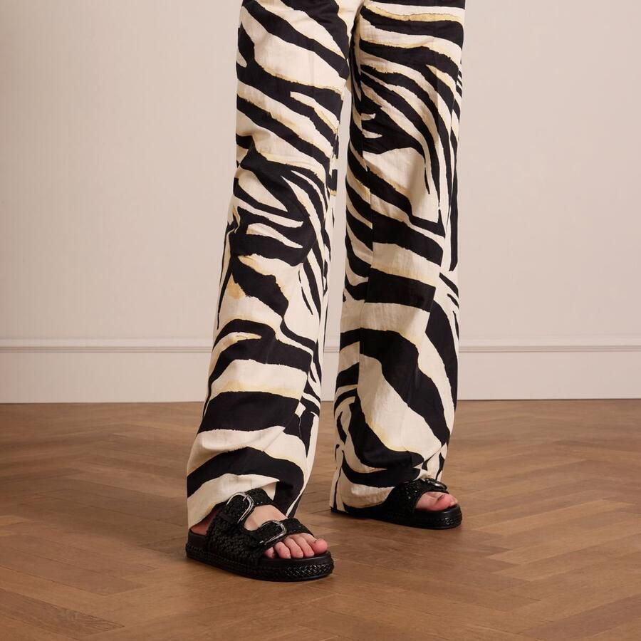 Manfield Dames Zwarte leren slippers