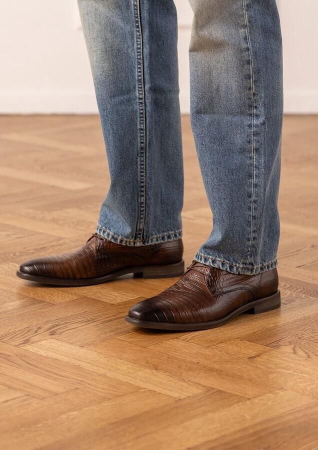 Manfield leren veterschoenen met crocoprint bruin - Foto 4