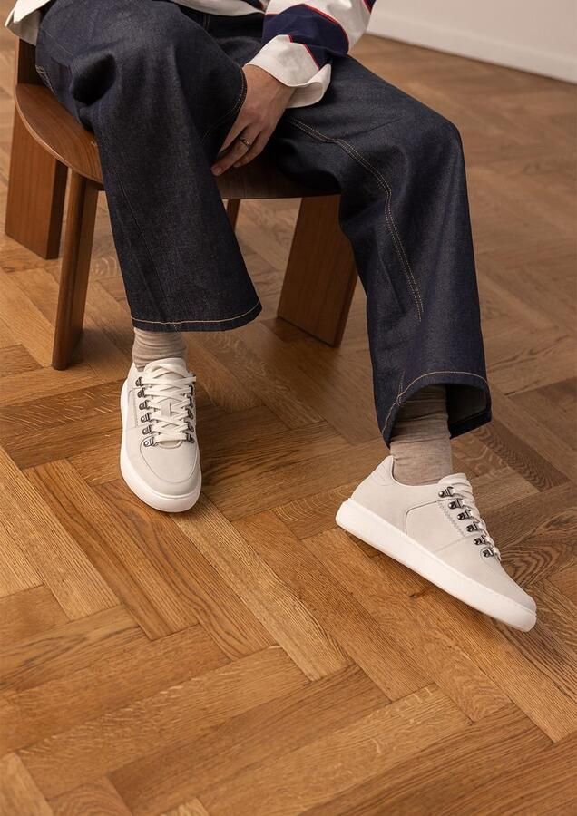 Manfield Heren Off white nubuck sneakers