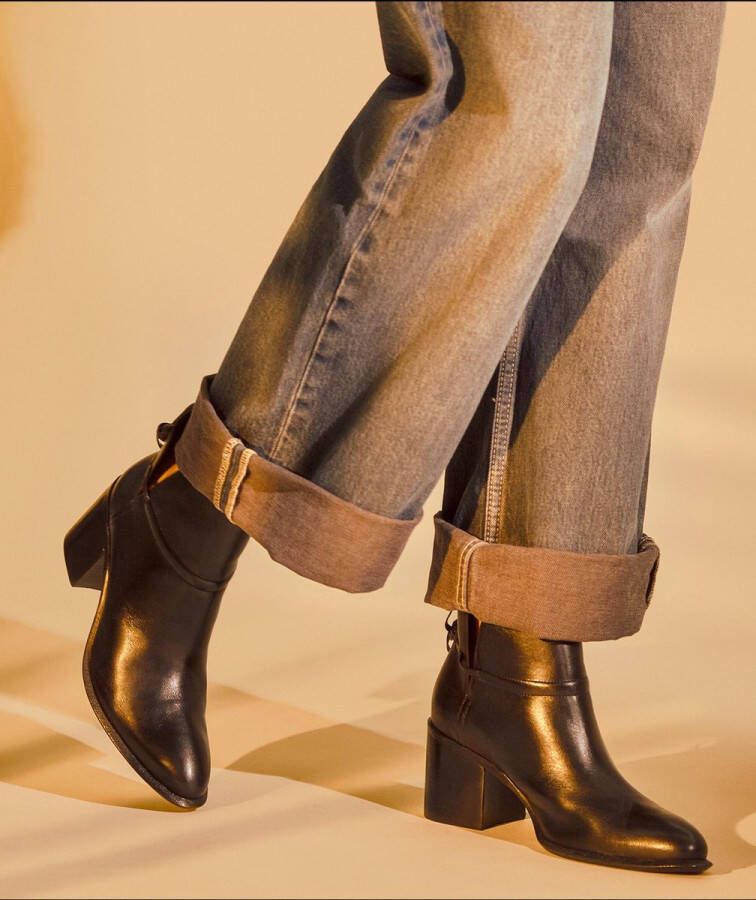 Mangará Attalea Black Boots