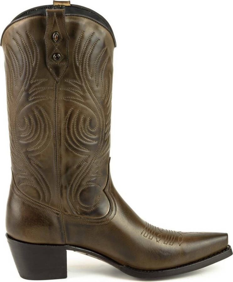 Mayura Boots Virgi 2536 Bruin Dames Western Laarzen Sierstiksel Spitse Snip Toe Neus Rechte Schacht Hoge Hak Glad Leer