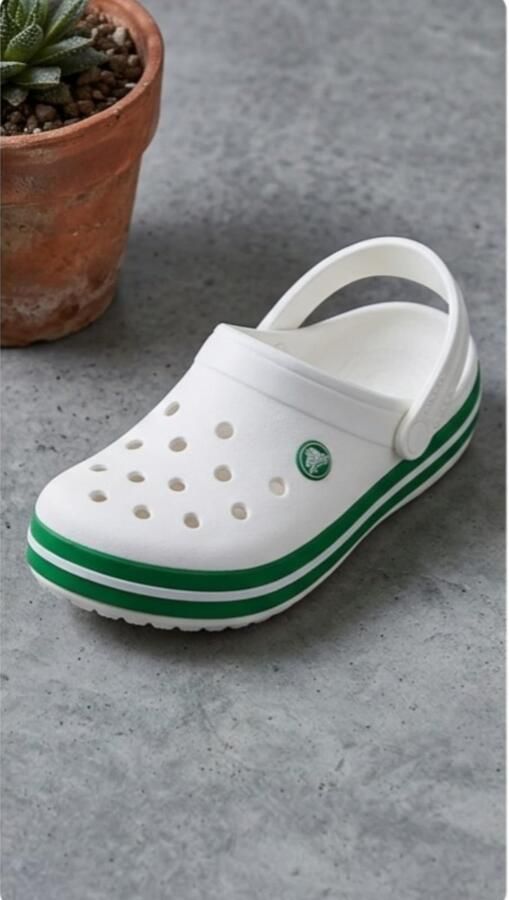 Merk: Furnitureland Kinder Clogs Unisex Rubber Antislip Comfort Ankle Fit Lichtgewicht Duurzame Instappers voor & Zomer & Outdoor Gebruik Furnitureland
