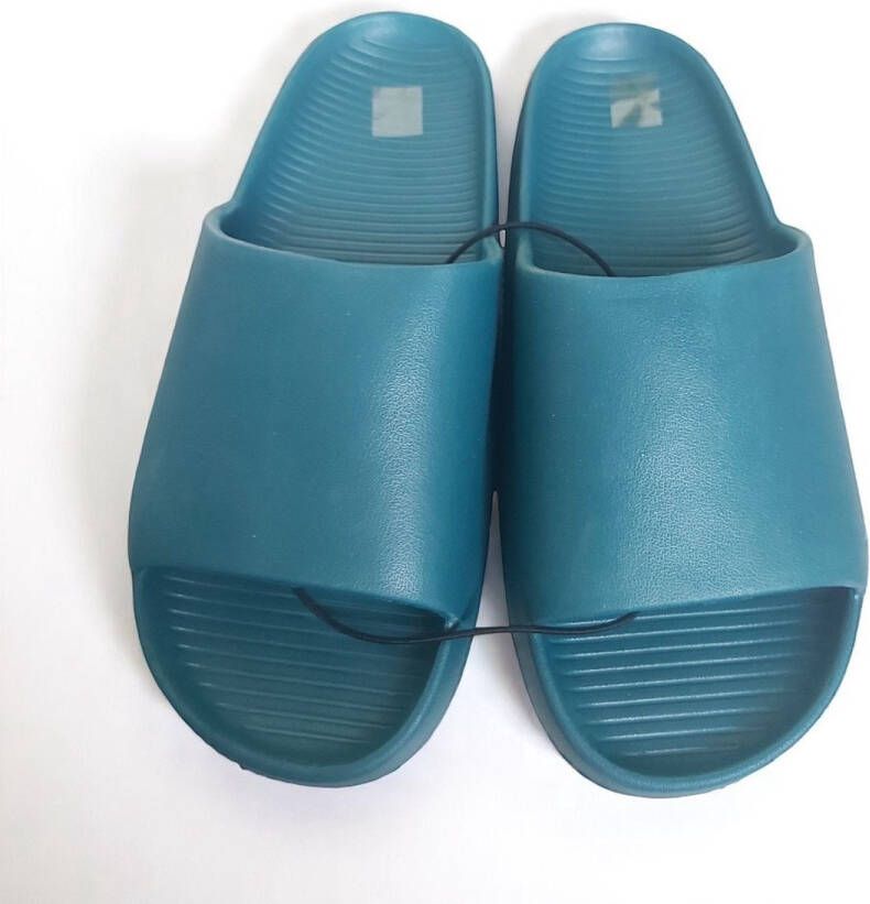 Merkloos Heren slippers effen groen