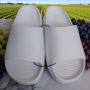Merkloos Unisex slippers effen wit 40 (advies bestel 1 maat groter) - Thumbnail 1