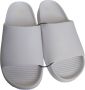 Merkloos Unisex slippers effen wit 45 (advies bestel 1 maat groter) - Thumbnail 2