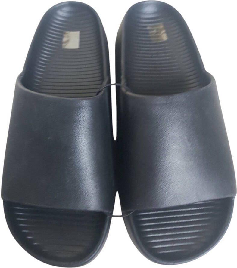 Merkloos Slippers effen zwart 45 Unisex voor dames en heren