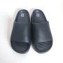 Merkloos Unisex slippers effen zwart 41 (advies bestel 1 maat groter) - Thumbnail 1