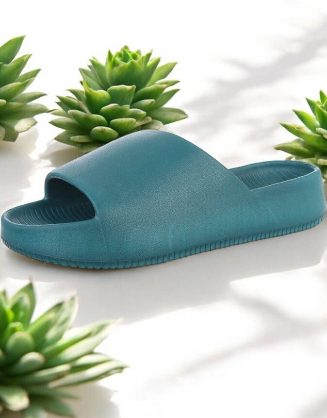 Merkloos Slippers effen groen