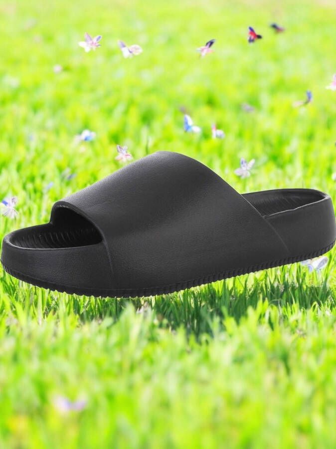 Merkloos Slippers effen zwart