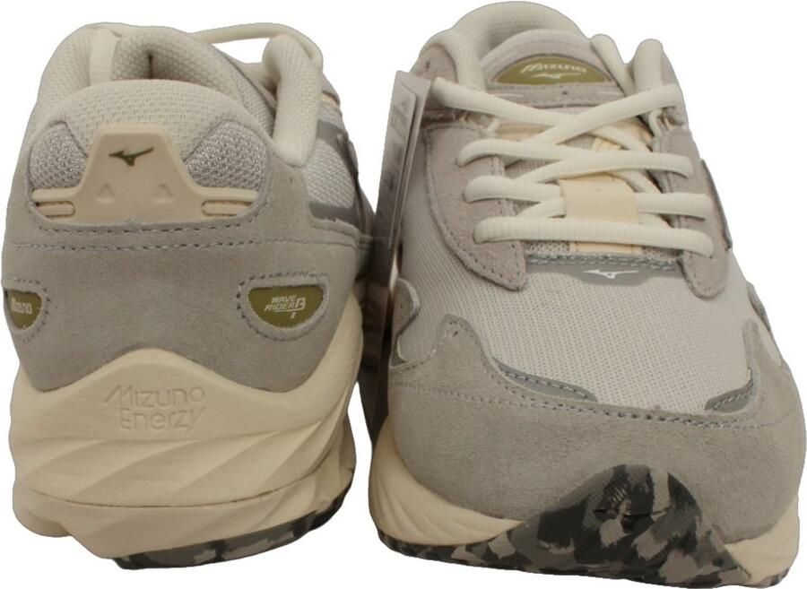 Mizuno sneakers