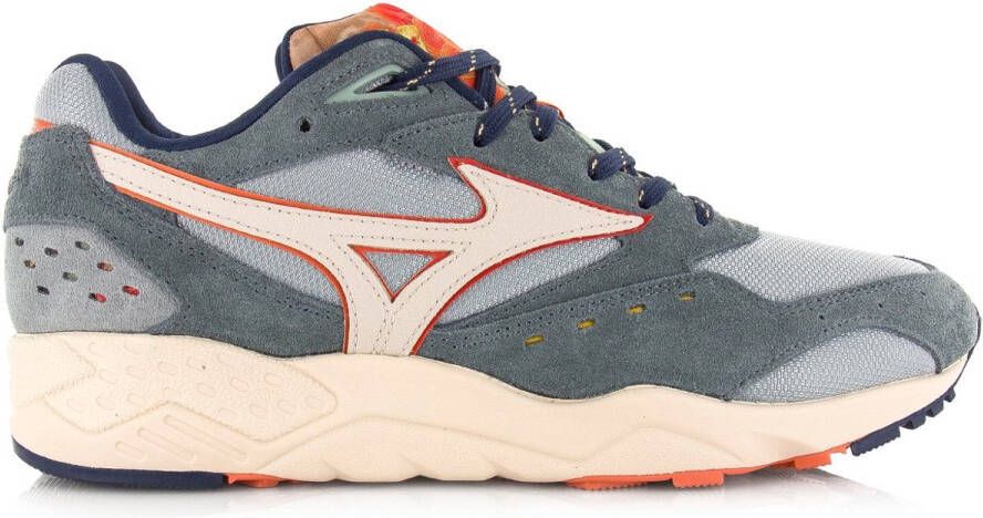 Mizuno X Rijksmuseum Contender sneakers