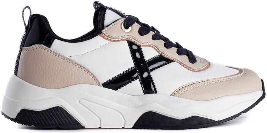 Munich Wave 105 Sneakers Stijlvol en Duurzaam Beige Heren