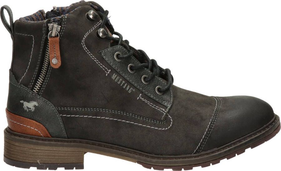 Mustang Shoes Veterschoenen Winterlaarzen casual laarzen met stijlvolle logoprint op de tong